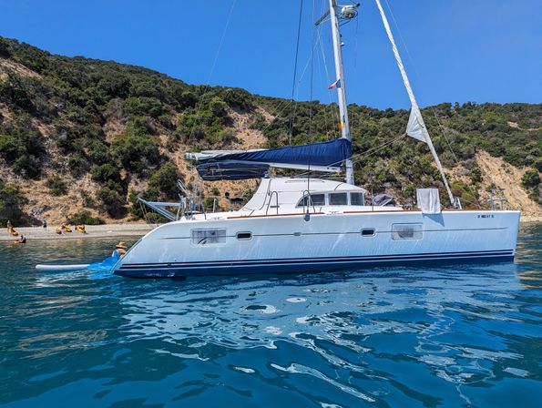 Party on Catamaran: Private Sailboat Charter from Long Beach for Harbor Cruises, Day Trips & Overnight Visits image 9