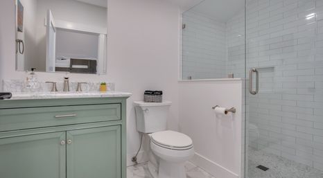 Sal and Babs Sea Pines Sanctuary: Beach Retreat with Ocean Views, Golf & Biking Trails image 43