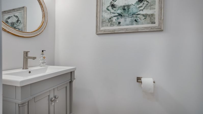 Sal and Babs Sea Pines Sanctuary: Beach Retreat with Ocean Views, Golf & Biking Trails image 44