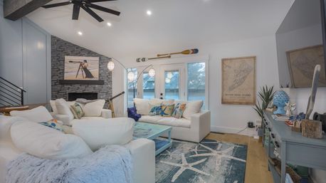 Sal and Babs Sea Pines Sanctuary: Beach Retreat with Ocean Views, Golf & Biking Trails image 11