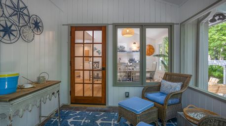 Sal and Babs Sea Pines Sanctuary: Beach Retreat with Ocean Views, Golf & Biking Trails image 37