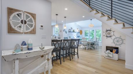Sal and Babs Sea Pines Sanctuary: Beach Retreat with Ocean Views, Golf & Biking Trails image 10