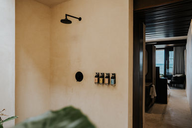 Villa Amaite: Beachfront Retreat for Up to 22 Guests image 23