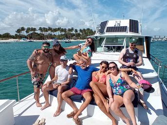 Peanut Island Yacht Day on a Vintage Hatteras (Captain & Crew Included) image 4