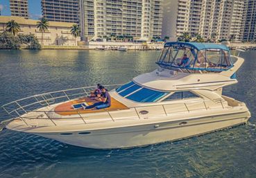 47 Ft Sea Ray Impulsive: Glamorous Bachelorette Yacht Party image 3