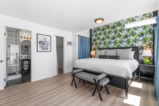 The Key Lime Oasis: 2ND Floor Miami-Inspired Apartment with Beach Views image 25
