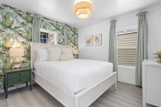 The Key Lime Oasis: 2ND Floor Miami-Inspired Apartment with Beach Views image 19