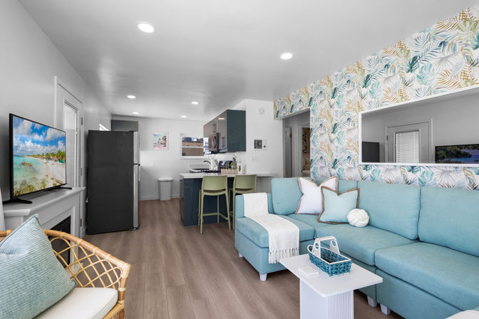 The Key Lime Oasis: 2ND Floor Miami-Inspired Apartment with Beach Views image 10