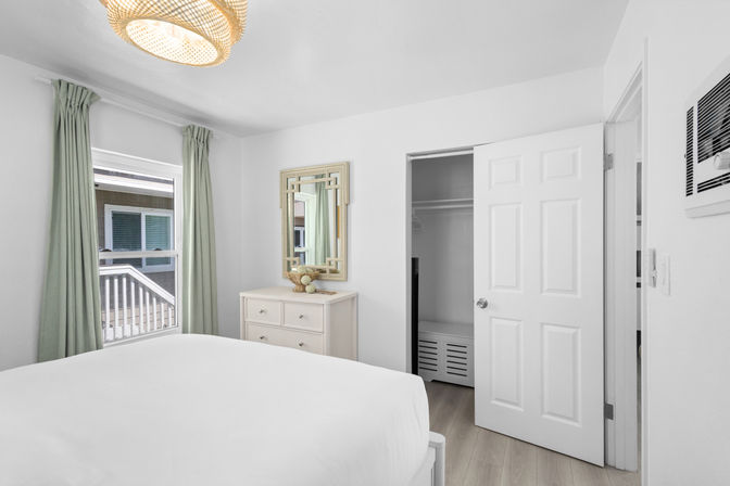 The Key Lime Oasis: 2ND Floor Miami-Inspired Apartment with Beach Views image 20