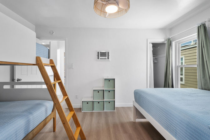 The Key Lime Oasis: 2ND Floor Miami-Inspired Apartment with Beach Views image 23