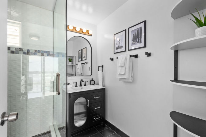 The Key Lime Oasis: 2ND Floor Miami-Inspired Apartment with Beach Views image 28
