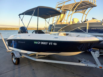 Lake Explorer: 16' Open Bow Boat for the Ultimate Day Out image 4