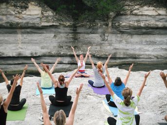 Custom Yoga & Meditation Session with Aromatherapy for Sacred Celebrations image 3