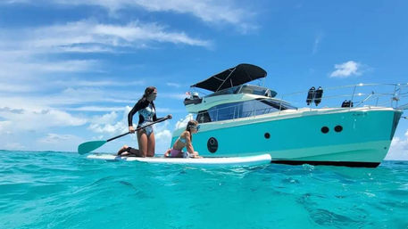 "Blue B" 45' Beneteau Yacht Charter image 1