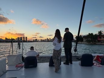 Mariah Catamaran: Miami Beach’s Party-Perfect Sail image 4
