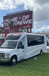 Premium Black Car, Limo & Party Bus Services for Your Tampa Journey image 12
