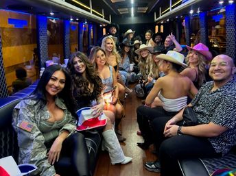 Premium Black Car, Limo & Party Bus Services for Your Tampa Journey image 2