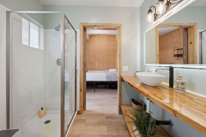 Good Life 5 BR Beach House + Event Space Access image 14