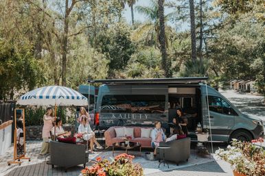 Luxe Mobile Hair Salon: Pamper, Elevate & Transform image 1