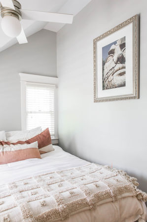 Chic 14 Bedroom Mansion Stay in Country Club Plaza image 68