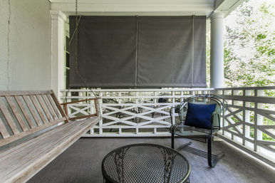 Chic 14 Bedroom Mansion Stay in Country Club Plaza image 55