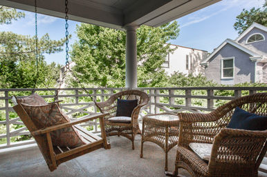 Chic 14 Bedroom Mansion Stay in Country Club Plaza image 31