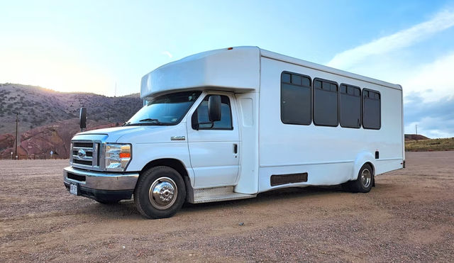 Luxury Party Bus Rentals for Any Occasion image 4