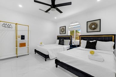 The Miami Resort: Stunning Villa with Heated Pool + Outdoor Bar image 36