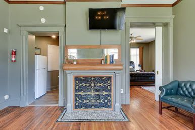 The Judge's Mansion: 8BR Historic Home in Olde Town East image 36
