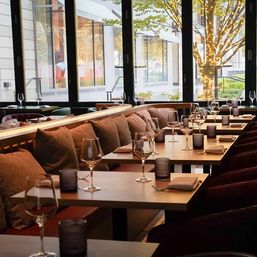 Latin American Dining & Drinks at Seven Reasons image 7