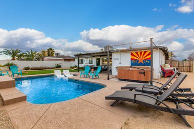 The El Dorado: Scottsdale Escape with Pool, Hot Tub, Fire Pit + Outdoor Games image 32