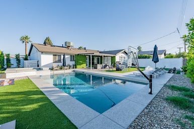 Luxe Scottsdale Oasis with Pool, Hot Tub & Mini Golf image 11