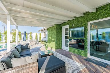 Luxe Scottsdale Oasis with Pool, Hot Tub & Mini Golf image 32