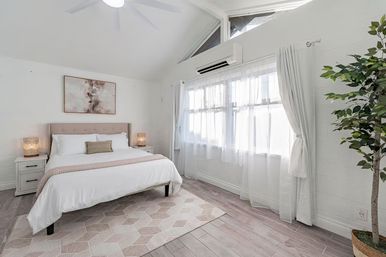 Luxe Scottsdale Oasis with Pool, Hot Tub & Mini Golf image 22