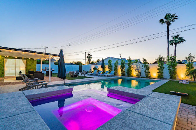 Luxe Scottsdale Oasis with Pool, Hot Tub & Mini Golf image 1