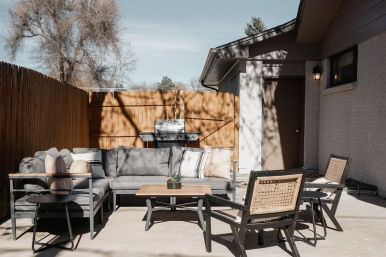 The Luxe: Hot Tub, Cinema Room & Fire Pit image 33
