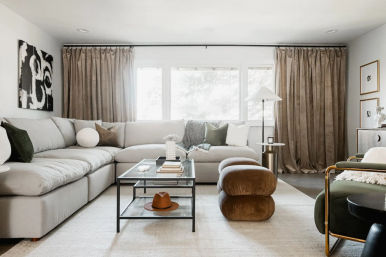 The Luxe: Hot Tub, Cinema Room & Fire Pit image 8