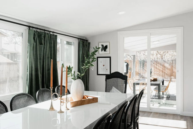 The Luxe: Hot Tub, Cinema Room & Fire Pit image 12
