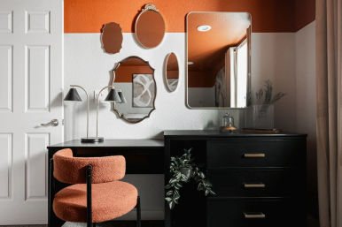 The Luxe: Hot Tub, Cinema Room & Fire Pit image 5