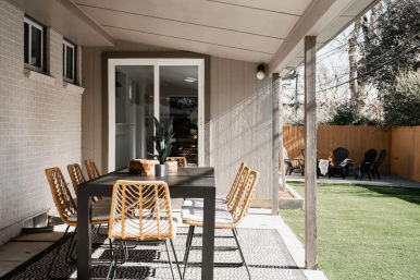 The Luxe: Hot Tub, Cinema Room & Fire Pit image 4