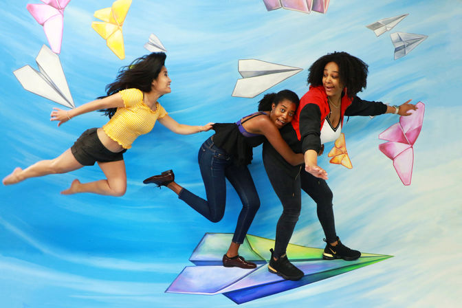 Museum of 3D Illusions: Museum, Plate Smashing & More image 5