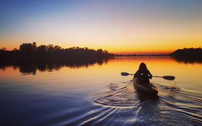 Kayak & Stand-Up Paddleboard Rentals: Explore NorCal’s Iconic Lakes image 3