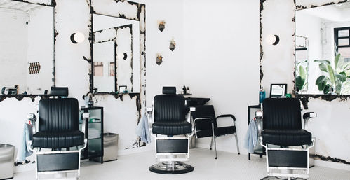 Blind Barber image 4