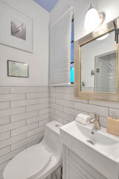 Villa Valmonte Royale: Luxury Glam in Movie Colony image 52