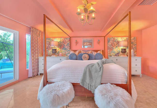 Villa Valmonte Royale: Luxury Glam in Movie Colony image 34
