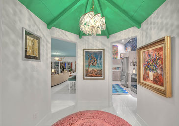 Villa Valmonte Royale: Luxury Glam in Movie Colony image 30