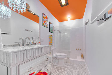 Villa Valmonte Royale: Luxury Glam in Movie Colony image 59