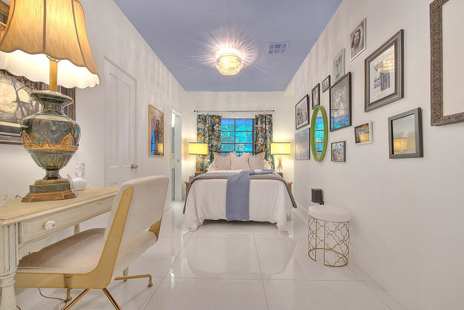 Villa Valmonte Royale: Luxury Glam in Movie Colony image 49