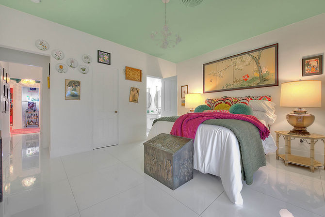 Villa Valmonte Royale: Luxury Glam in Movie Colony image 47