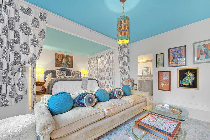 Villa Valmonte Royale: Luxury Glam in Movie Colony image 67